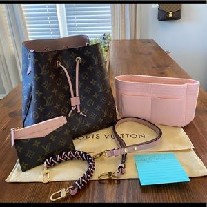 Louis Vuitton NeoNoe Rose Poudre SOLD